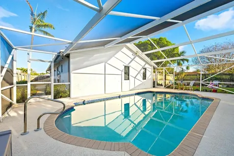 4303 Elm Avenue Palm Beach Gardens FL 33410