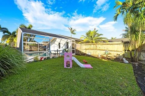 4303 Elm Avenue Palm Beach Gardens FL 33410