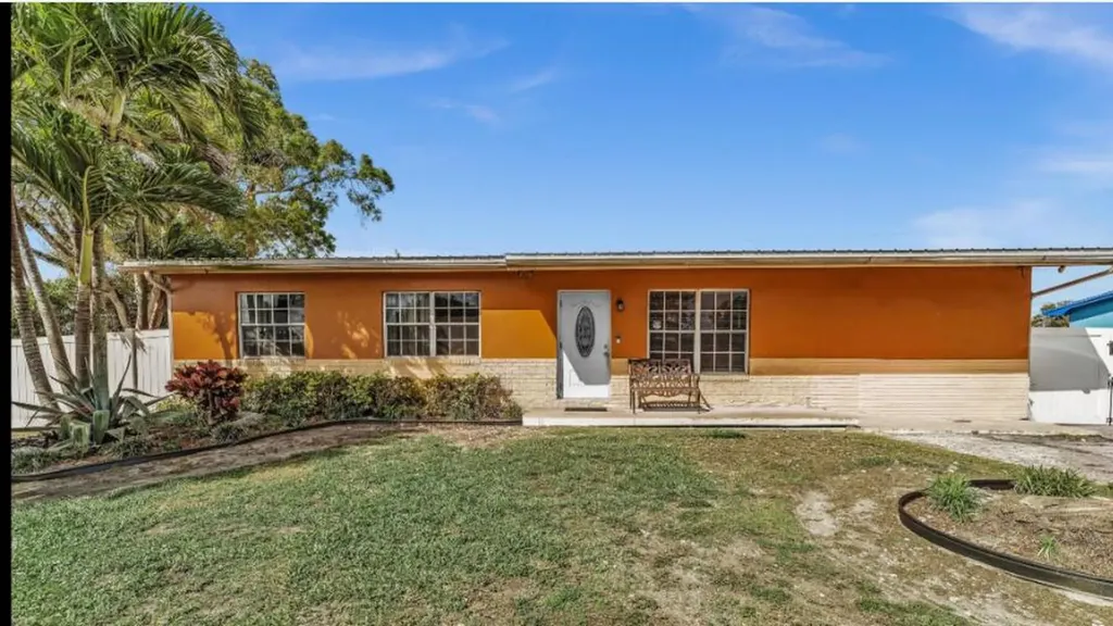 848 SE 3rd Street Belle Glade FL 33430