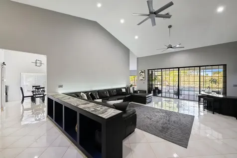 8505 NW 77th Street Tamarac FL 33321