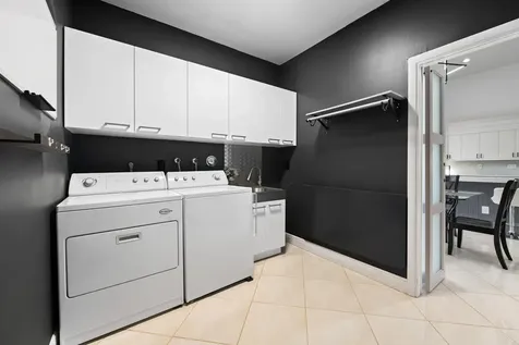 8505 NW 77th Street Tamarac FL 33321