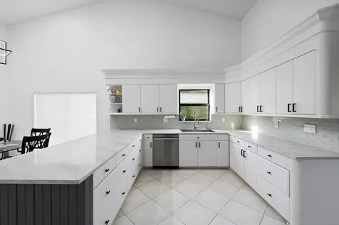 8505 NW 77th Street Tamarac FL 33321