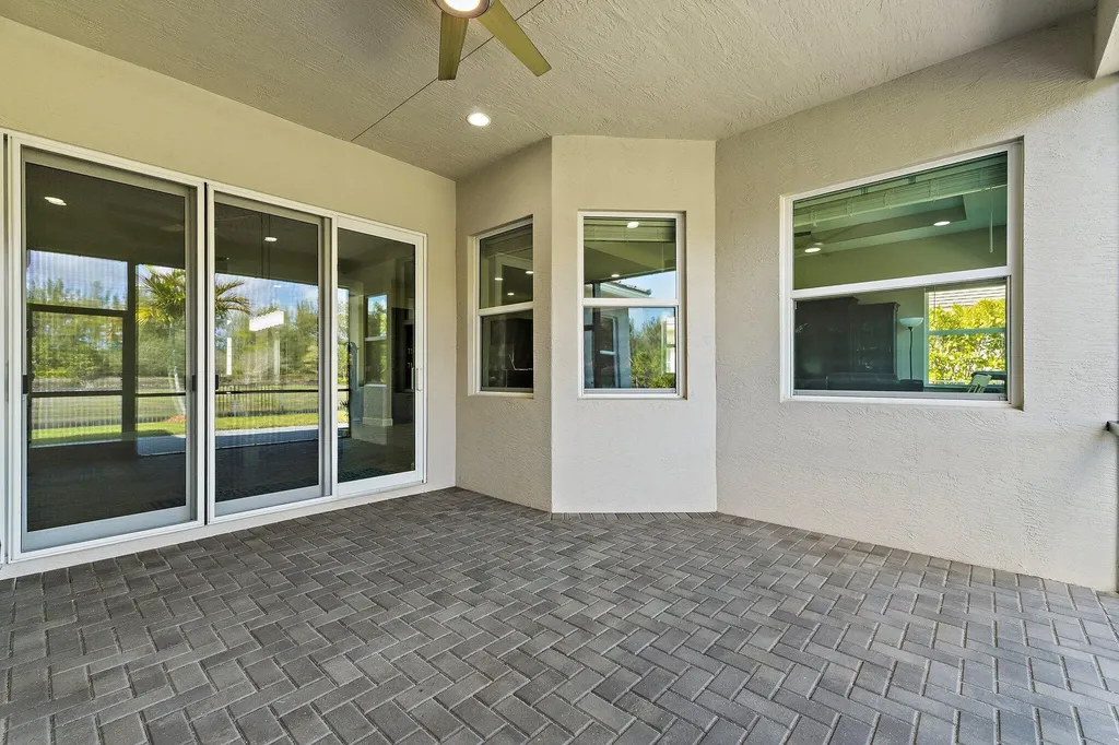 15955 Whippoorwill Circle Westlake FL 33470
