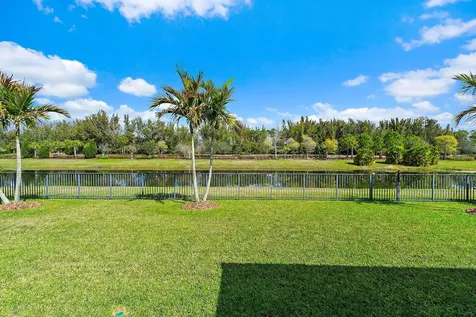 15955 Whippoorwill Circle Westlake FL 33470