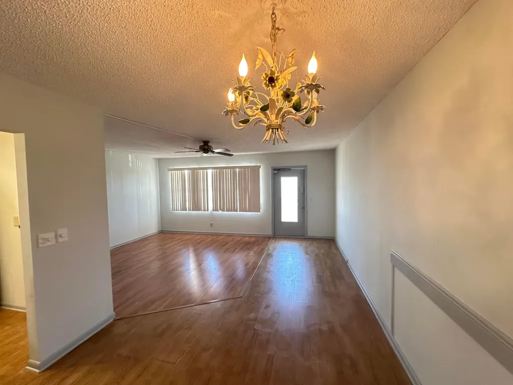 352 Southampton C West Palm Beach FL 33417