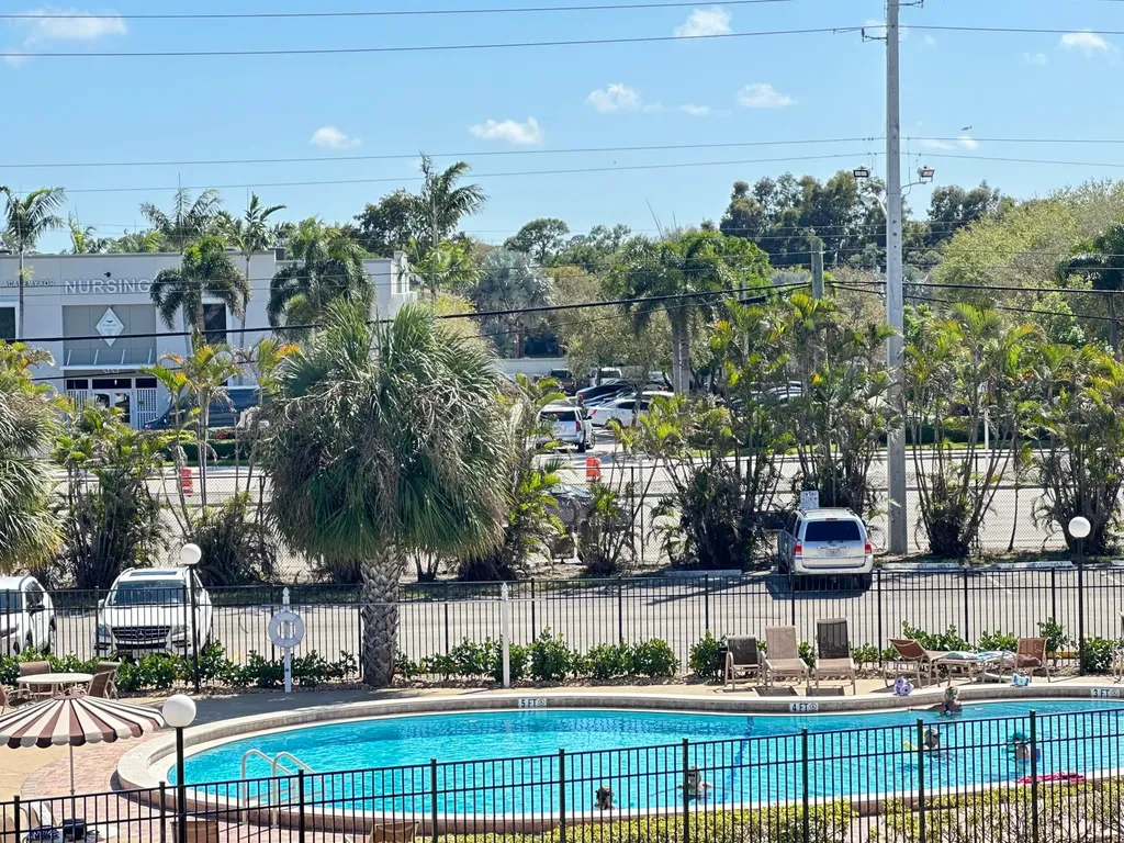 352 Southampton C West Palm Beach FL 33417