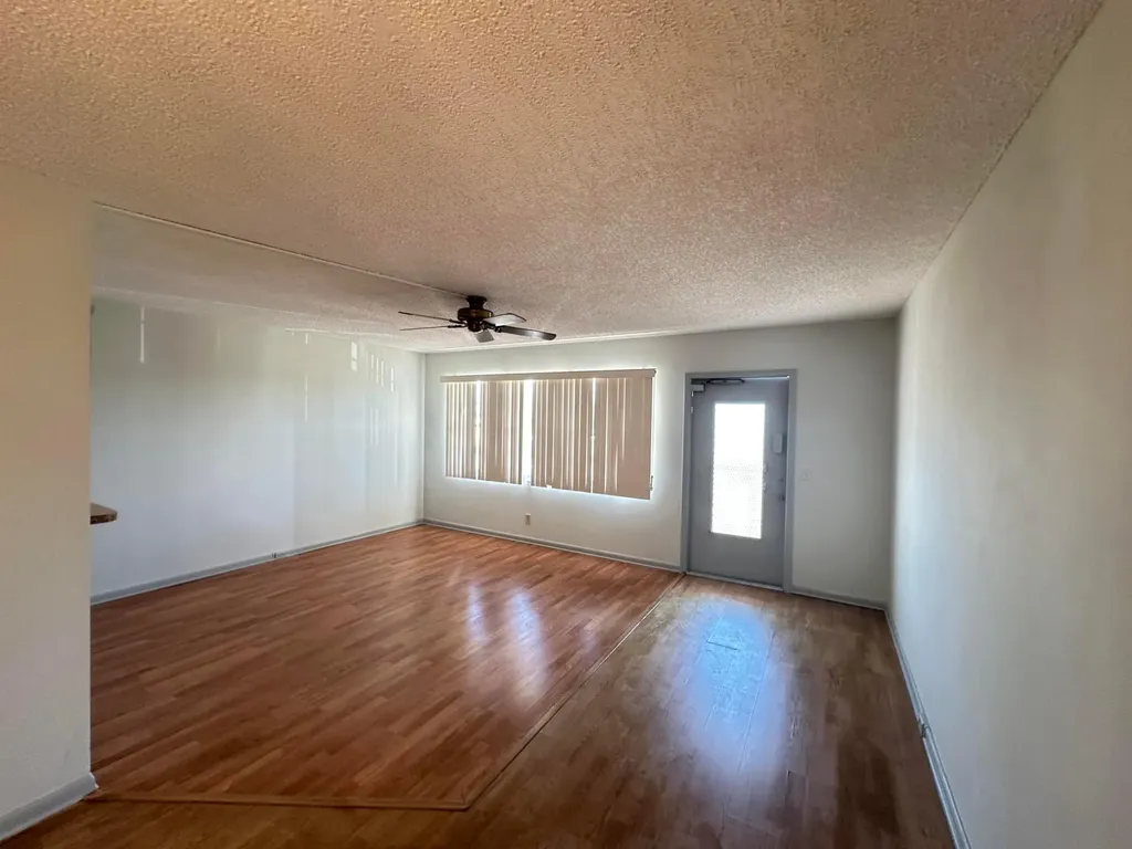 352 Southampton C West Palm Beach FL 33417