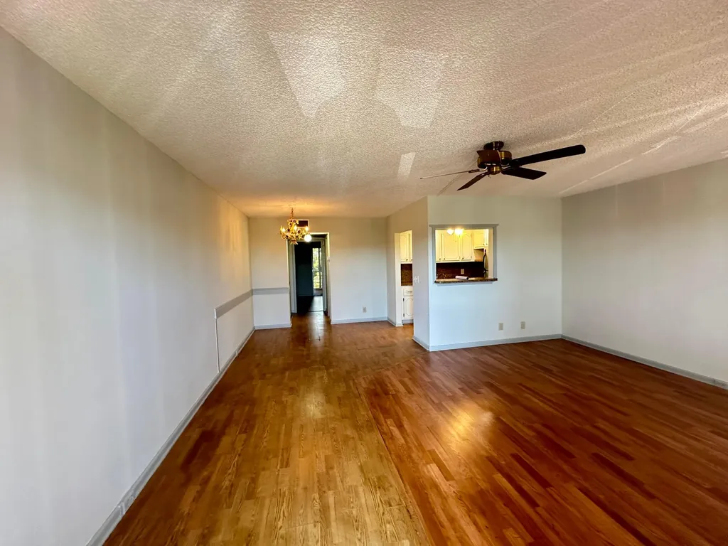 352 Southampton C West Palm Beach FL 33417