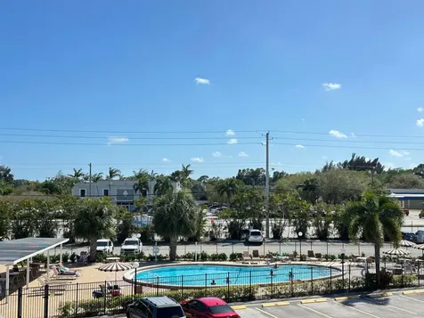 352 Southampton C West Palm Beach FL 33417