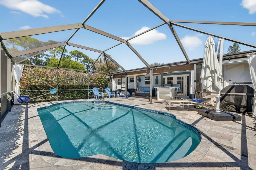 1252 SE Madison Avenue Stuart FL 34996