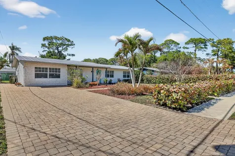 1252 SE Madison Avenue Stuart FL 34996