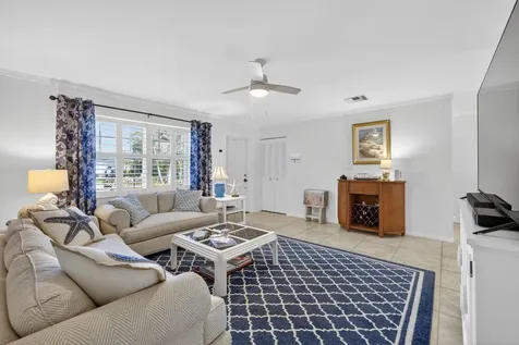 1252 SE Madison Avenue Stuart FL 34996