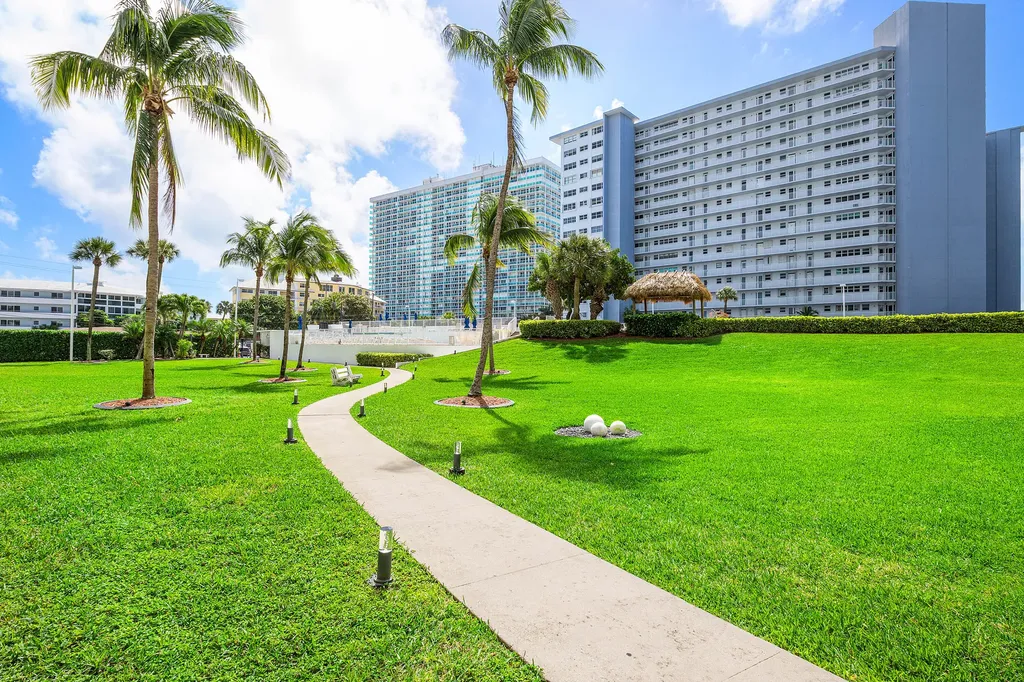 1900 S Ocean Drive Fort Lauderdale FL 33316