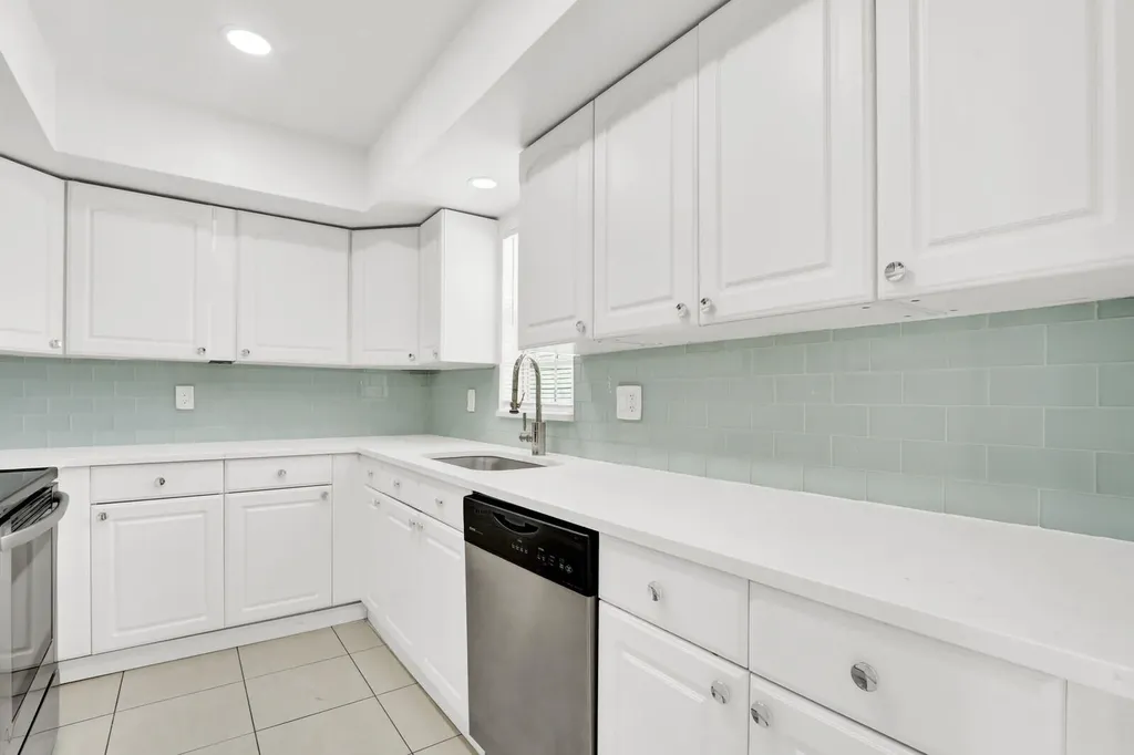10249 N Military Trail Palm Beach Gardens FL 33410