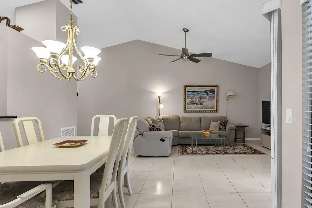 8322 Mooring Circle Boynton Beach FL 33472