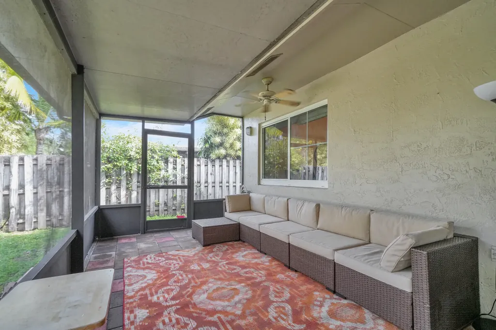 1393 SW 151st Way Sunrise FL 33326
