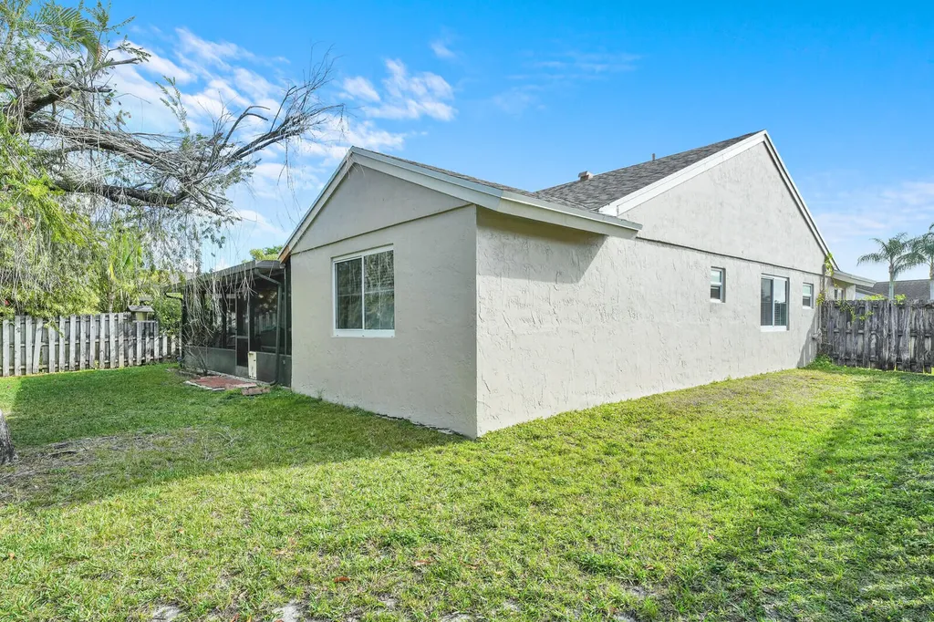 1393 SW 151st Way Sunrise FL 33326