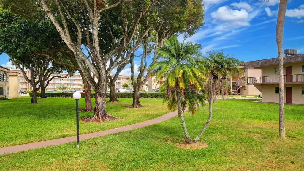 702 Lori Drive Palm Springs FL 33461