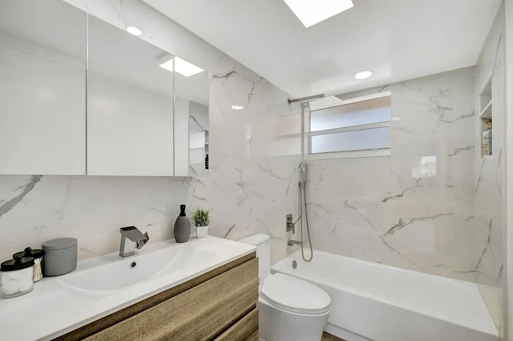702 Lori Drive Palm Springs FL 33461