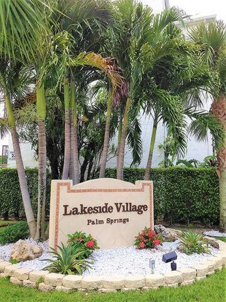 715 Lori Drive Palm Springs FL 33461
