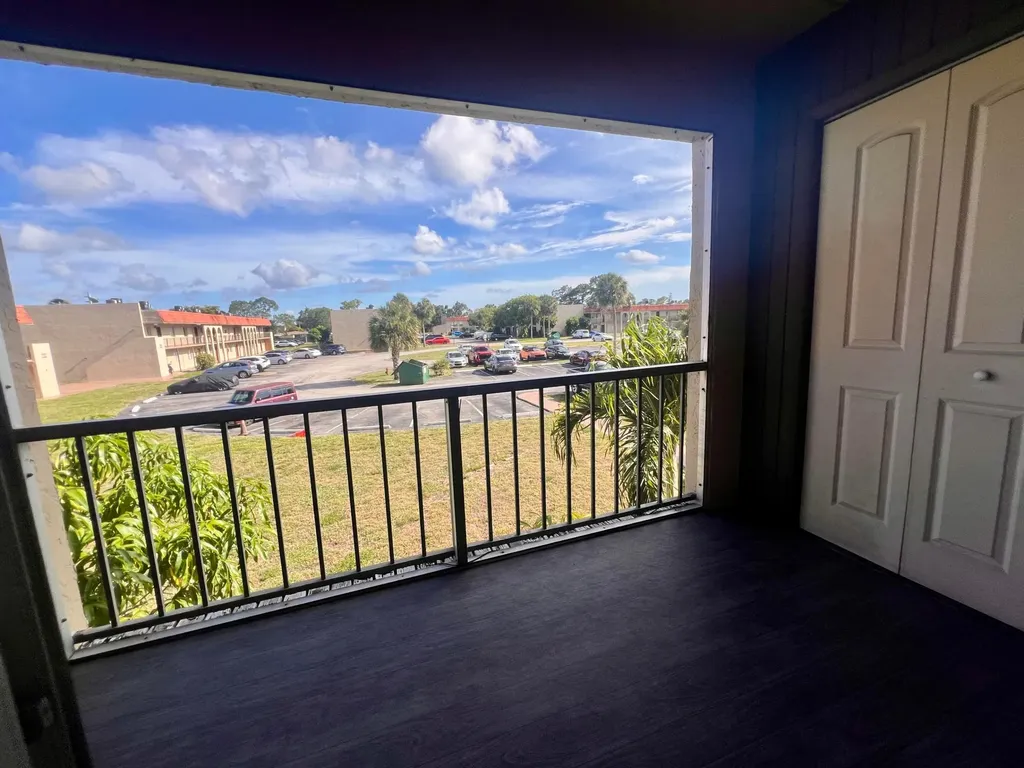 6034 Forest Hill Boulevard West Palm Beach FL 33415