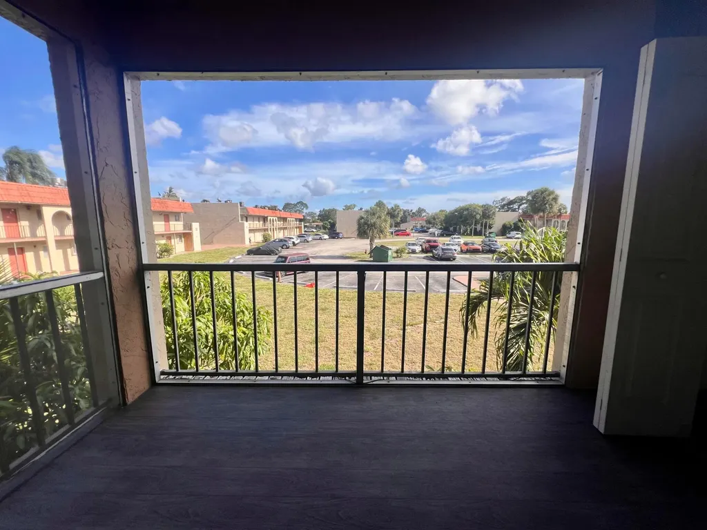 6034 Forest Hill Boulevard West Palm Beach FL 33415
