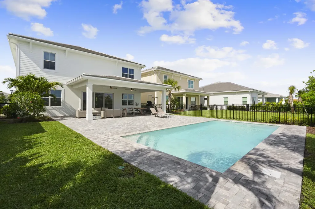 12554 Nautilus Circle Palm Beach Gardens FL 33412