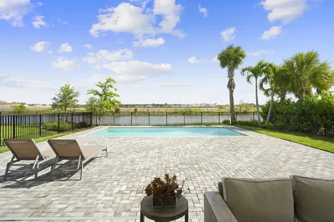 12554 Nautilus Circle Palm Beach Gardens FL 33412