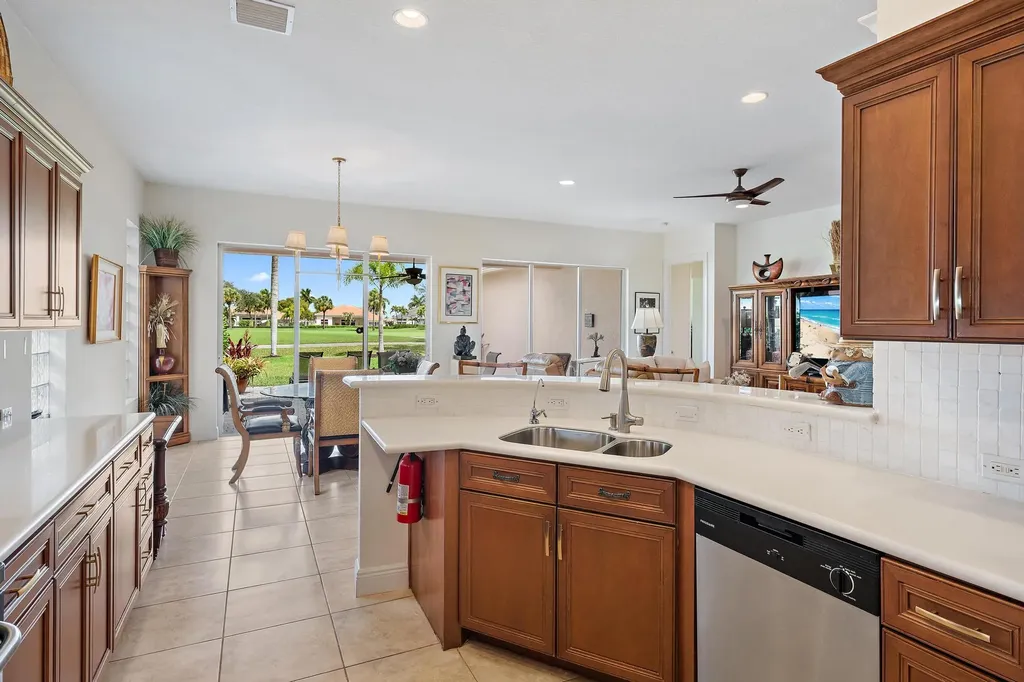 10675 La Strada West Palm Beach FL 33412
