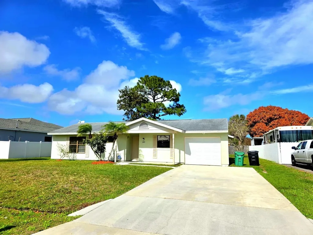 2197 SE Genoa Street Port St Lucie FL 34952