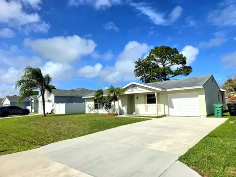 2197 SE Genoa Street Port St Lucie FL 34952