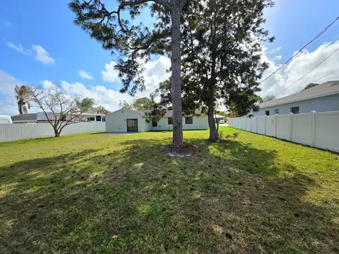 2197 SE Genoa Street Port St Lucie FL 34952