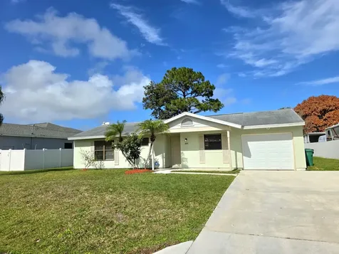 2197 SE Genoa Street Port St Lucie FL 34952