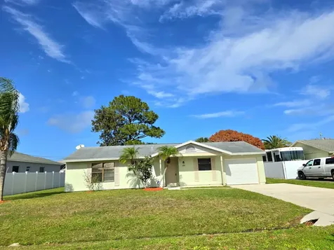 2197 SE Genoa Street Port St Lucie FL 34952
