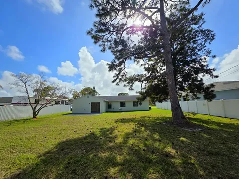 2197 SE Genoa Street Port St Lucie FL 34952
