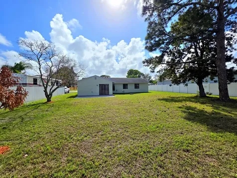 2197 SE Genoa Street Port St Lucie FL 34952