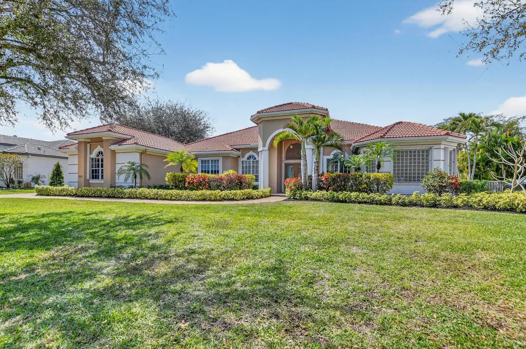 893 Forest Glen Lane Wellington FL 33414