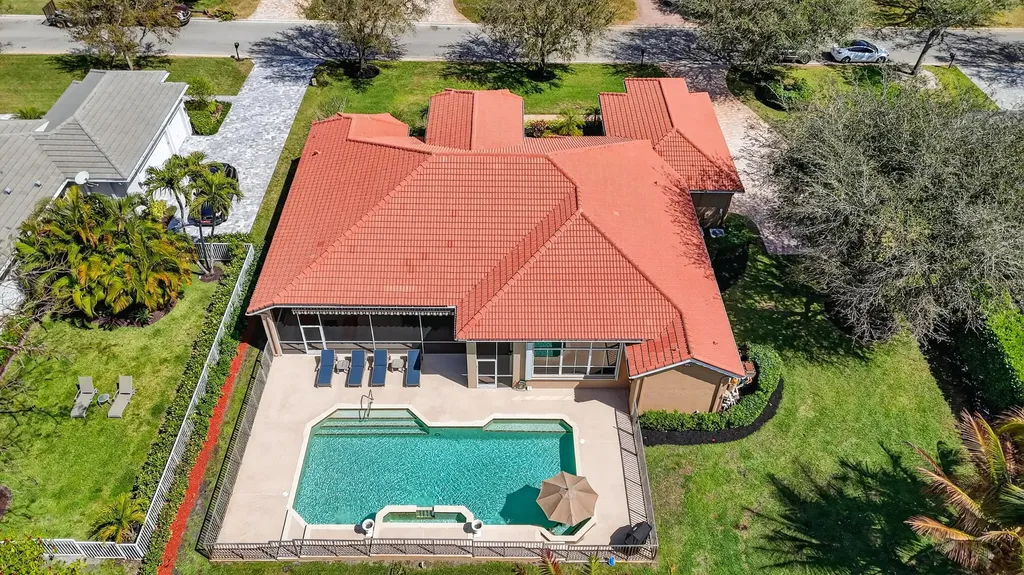 893 Forest Glen Lane Wellington FL 33414