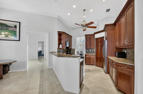 893 Forest Glen Lane Wellington FL 33414