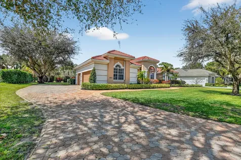 893 Forest Glen Lane Wellington FL 33414