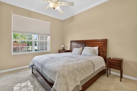 893 Forest Glen Lane Wellington FL 33414