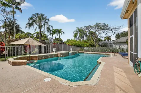 893 Forest Glen Lane Wellington FL 33414