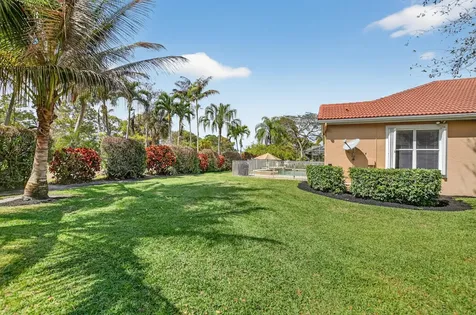893 Forest Glen Lane Wellington FL 33414