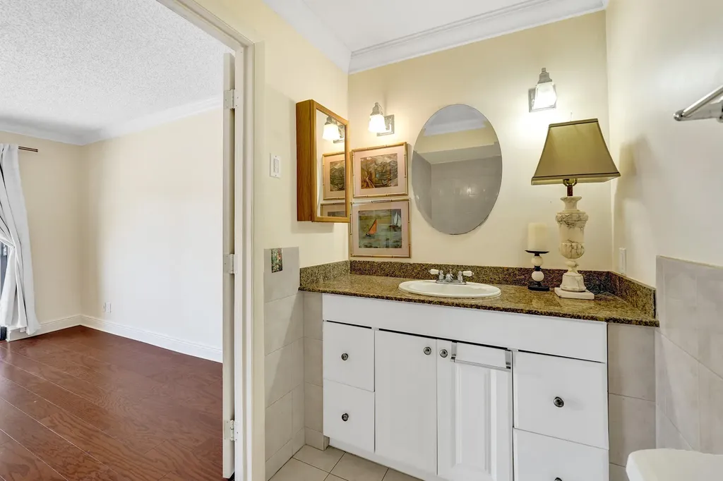 403 Dunwoody Lane Hollywood FL 33021