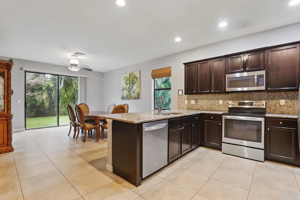 3801 Aspen Leaf Drive Boynton Beach FL 33436