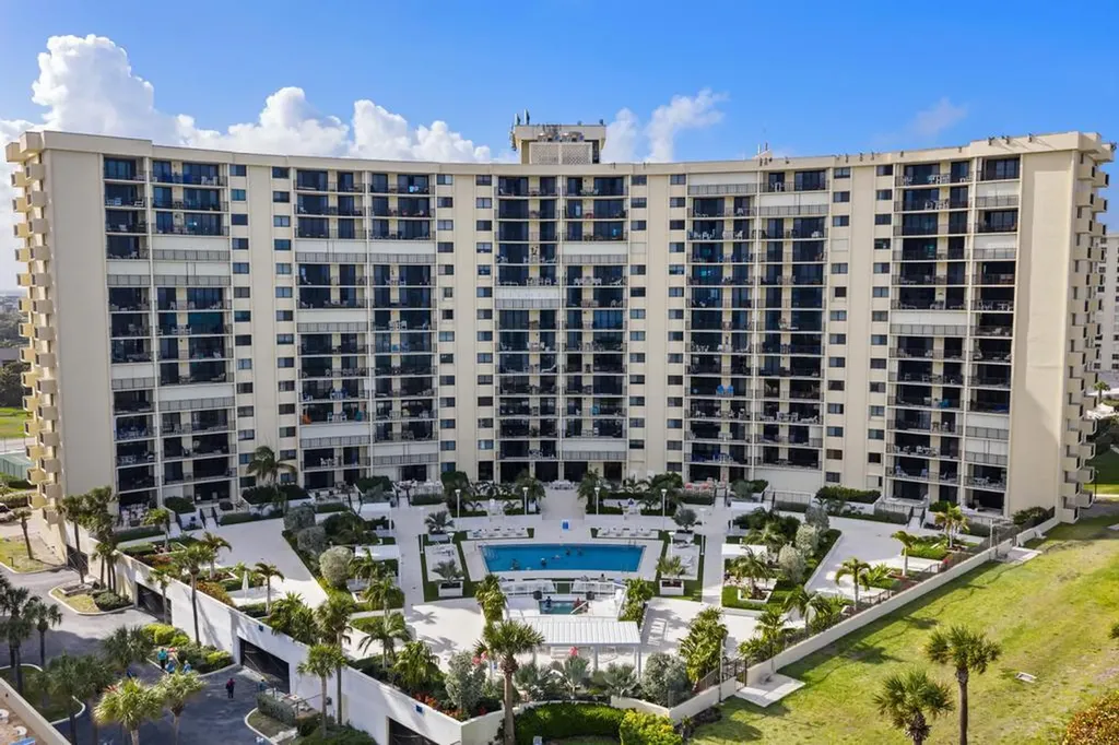 200 Ocean Trail Way Jupiter FL 33477