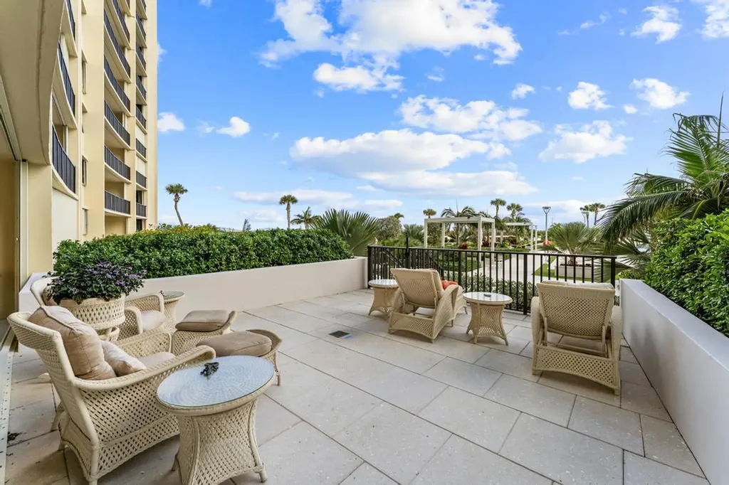 200 Ocean Trail Way Jupiter FL 33477