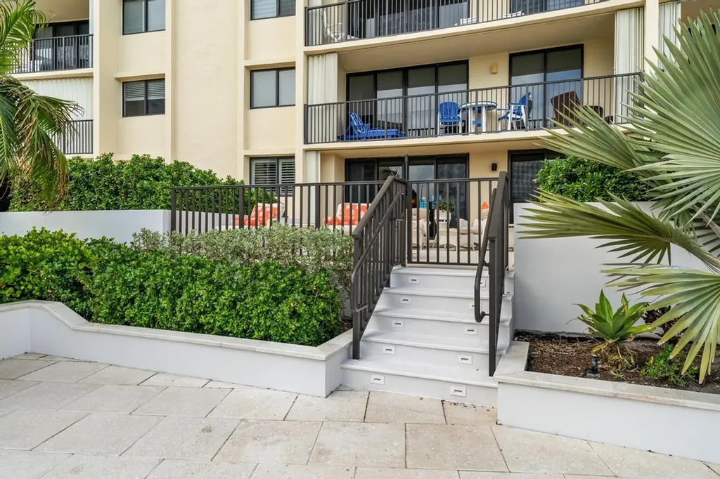 200 Ocean Trail Way Jupiter FL 33477