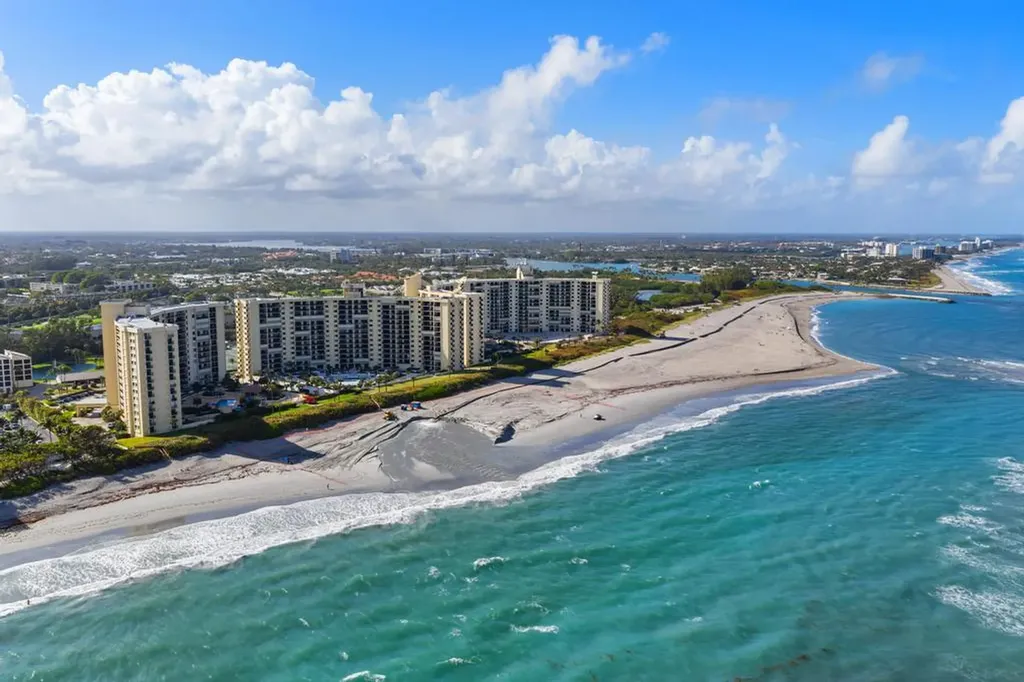 200 Ocean Trail Way Jupiter FL 33477
