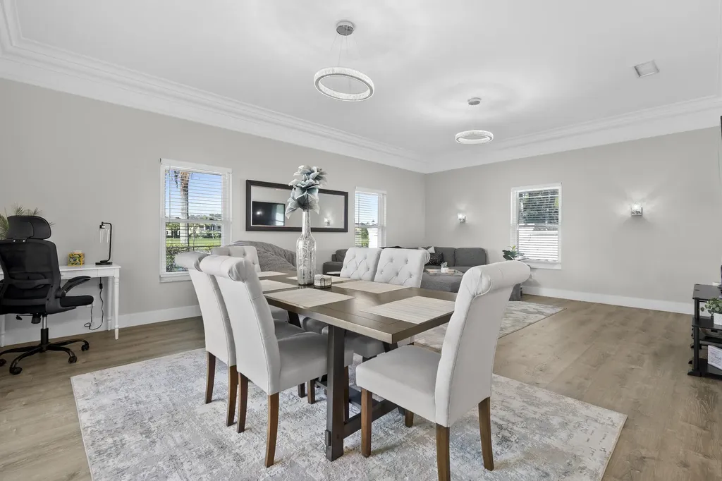 9010 Gardens Glen Circle Palm Beach Gardens FL 33418